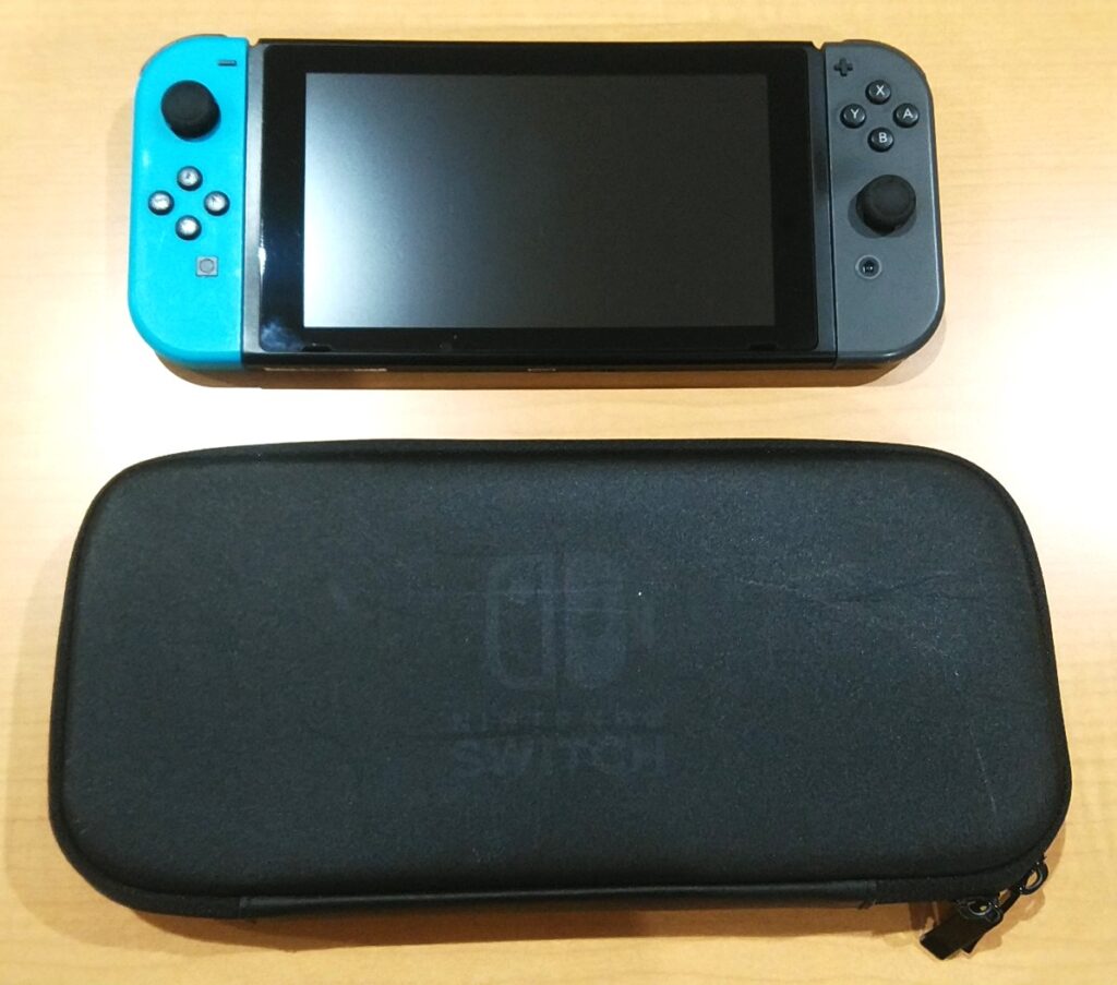 ニンテンドースイッチ用キャリングケース